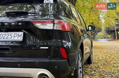 Внедорожник / Кроссовер Ford Escape 2020 в 