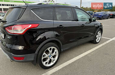 Внедорожник / Кроссовер Ford Escape 2013 в 