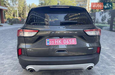 Внедорожник / Кроссовер Ford Escape 2019 в 