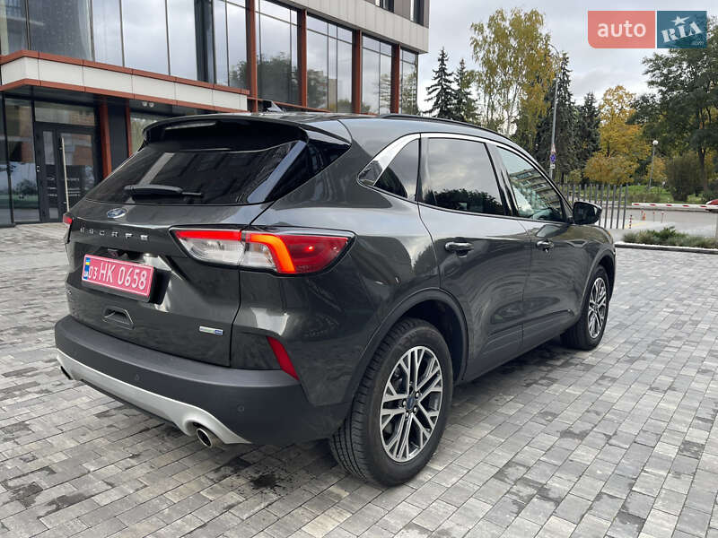 Внедорожник / Кроссовер Ford Escape 2019 в Киеве