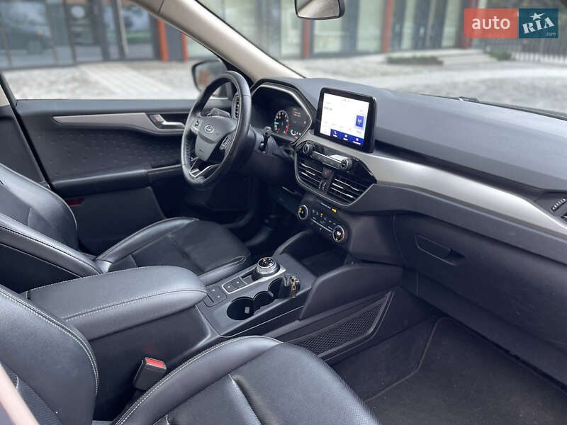 Внедорожник / Кроссовер Ford Escape 2019 в Киеве