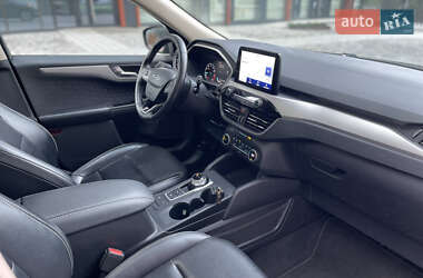 Внедорожник / Кроссовер Ford Escape 2019 в 