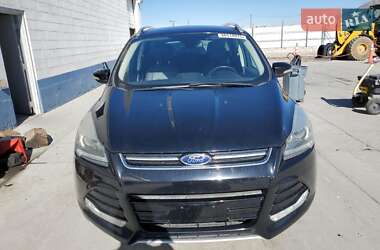 Внедорожник / Кроссовер Ford Escape 2016 в 