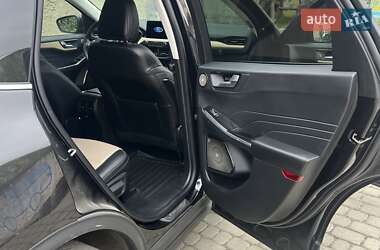 Позашляховик / Кросовер Ford Escape 2021 в  фото 4 Позашляховик / Кросовер Ford Escape 2021 в