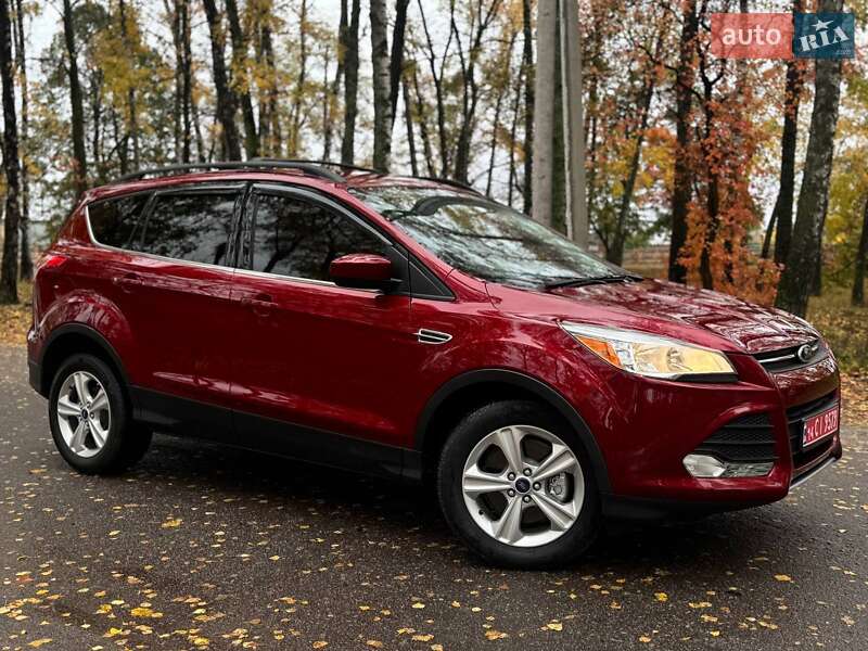 Внедорожник / Кроссовер Ford Escape 2015 в Ахтырке