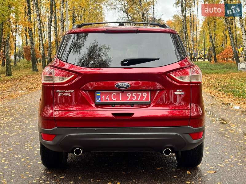 Внедорожник / Кроссовер Ford Escape 2015 в Ахтырке