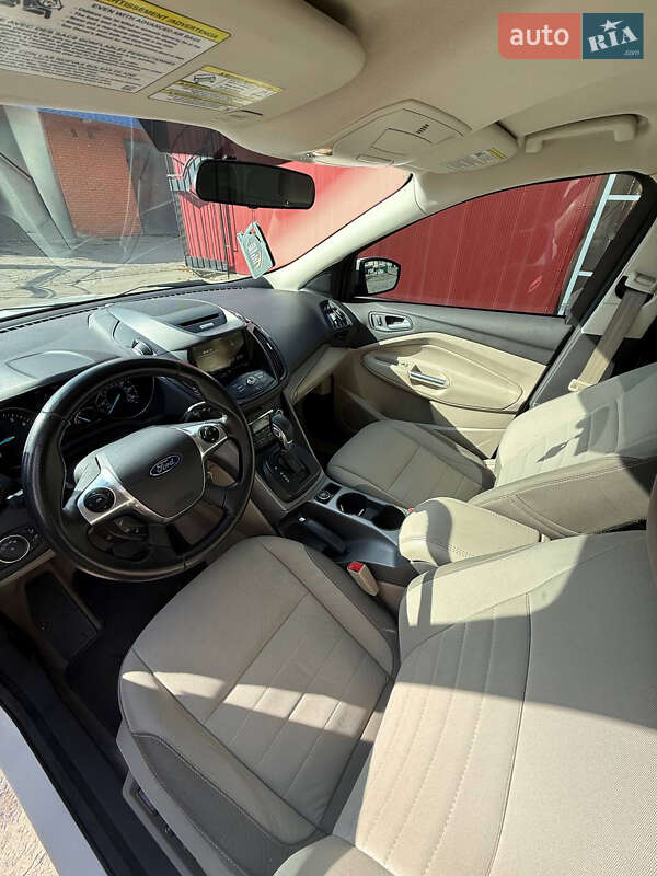 Позашляховик / Кросовер Ford Escape 2015 в Новомосковську фото 14 Позашляховик / Кросовер Ford Escape 2015 в Новомосковську