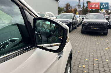 Позашляховик / Кросовер Ford Escape 2013 в 