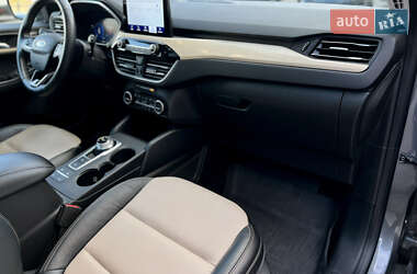 Позашляховик / Кросовер Ford Escape 2021 в  фото 28 Позашляховик / Кросовер Ford Escape 2021 в