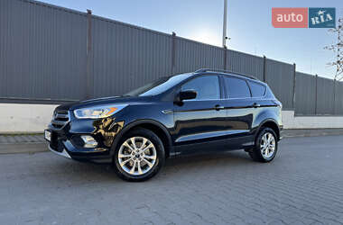 Позашляховик / Кросовер Ford Escape 2017 в  фото 7 Позашляховик / Кросовер Ford Escape 2017 в