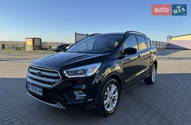 Позашляховик / Кросовер Ford Escape 2017 в  фото 35 Позашляховик / Кросовер Ford Escape 2017 в