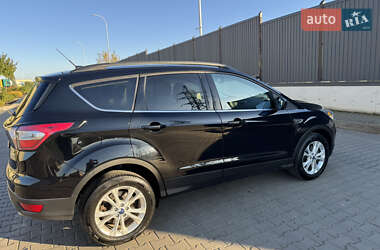 Позашляховик / Кросовер Ford Escape 2017 в  фото 40 Позашляховик / Кросовер Ford Escape 2017 в
