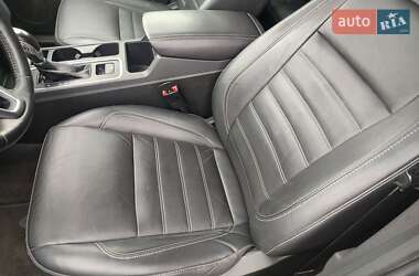 Внедорожник / Кроссовер Ford Escape 2018 в 