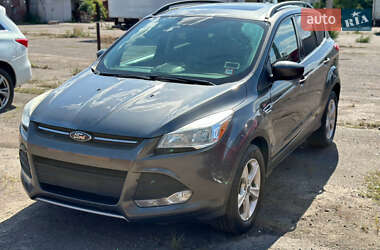 Позашляховик / Кросовер Ford Escape 2015 в Рівному