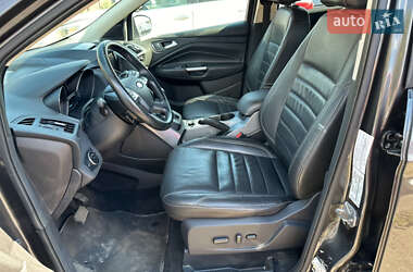 Внедорожник / Кроссовер Ford Escape 2015 в 