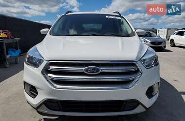 Позашляховик / Кросовер Ford Escape 2018 в  фото 8 Позашляховик / Кросовер Ford Escape 2018 в