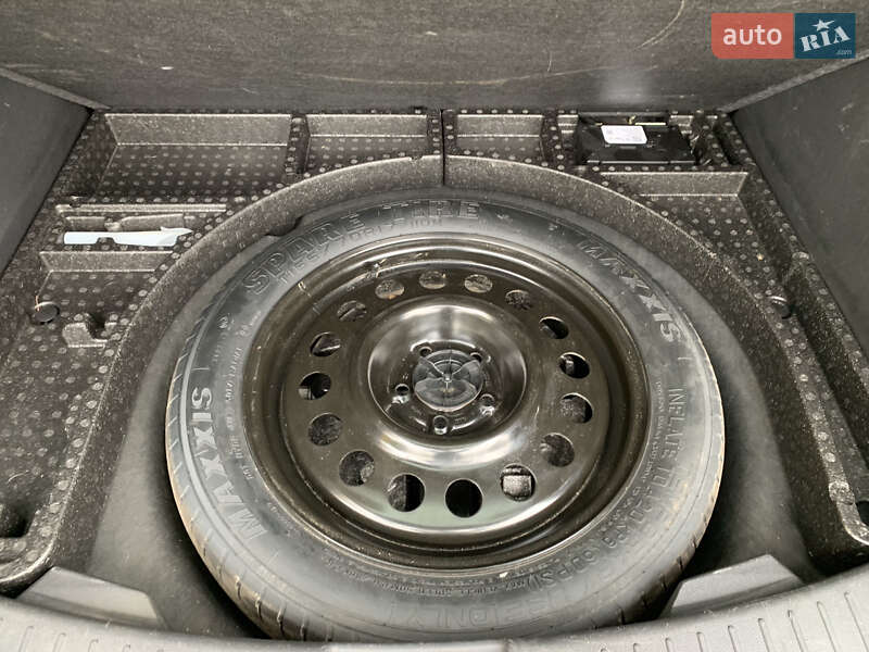 Внедорожник / Кроссовер Ford Escape 2018 в Киеве