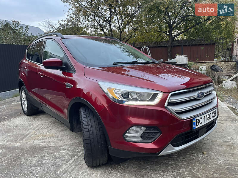 Внедорожник / Кроссовер Ford Escape 2019 в Львове