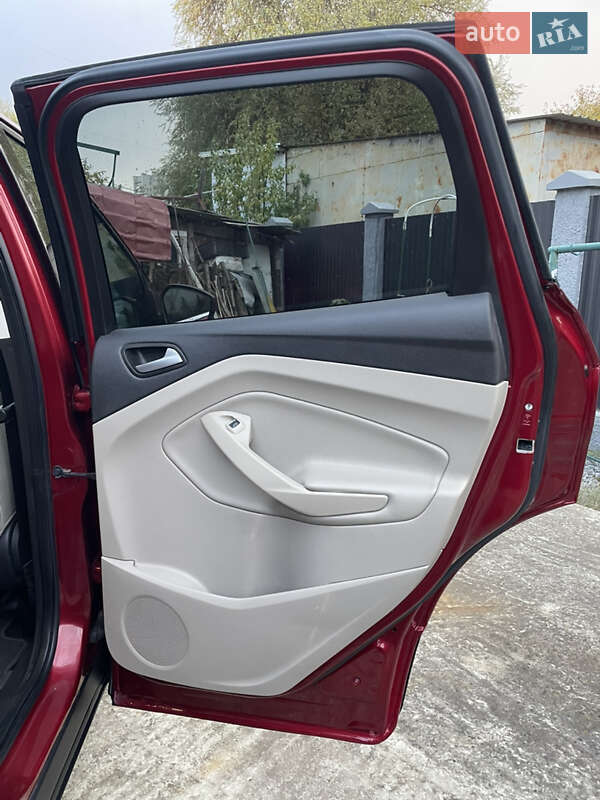 Внедорожник / Кроссовер Ford Escape 2019 в Львове