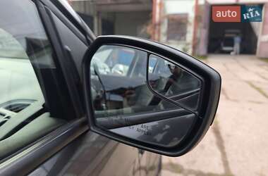 Внедорожник / Кроссовер Ford Escape 2019 в 