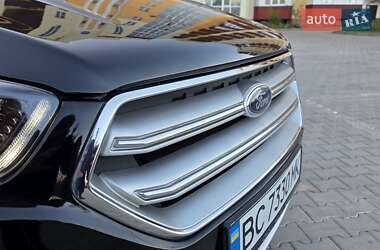 Внедорожник / Кроссовер Ford Escape 2017 в 