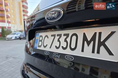 Внедорожник / Кроссовер Ford Escape 2017 в 