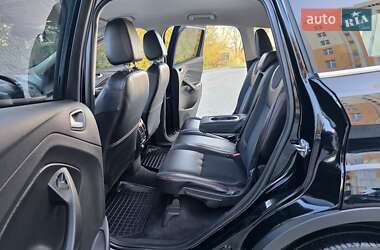 Внедорожник / Кроссовер Ford Escape 2017 в 