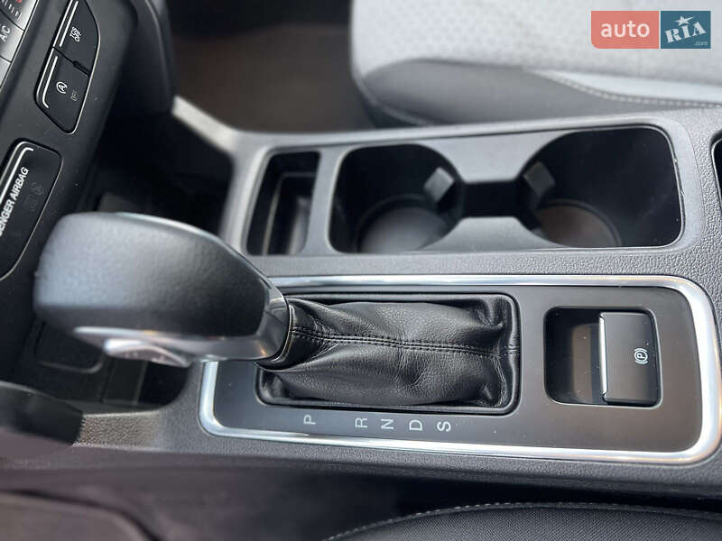 Внедорожник / Кроссовер Ford Escape 2018 в Днепре фото 13 Внедорожник / Кроссовер Ford Escape 2018 в Днепре