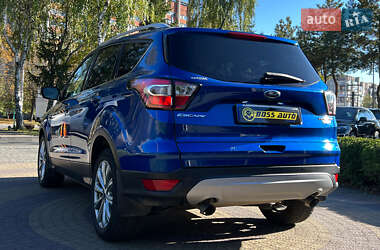 Позашляховик / Кросовер Ford Escape 2017 в  фото 5 Позашляховик / Кросовер Ford Escape 2017 в