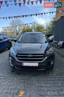 Позашляховик / Кросовер Ford Escape 2016 в  фото 2 Позашляховик / Кросовер Ford Escape 2016 в