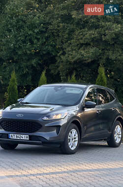 Позашляховик / Кросовер Ford Escape 2019 в  фото 2 Позашляховик / Кросовер Ford Escape 2019 в
