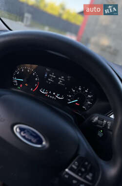 Позашляховик / Кросовер Ford Escape 2019 в  фото 11 Позашляховик / Кросовер Ford Escape 2019 в