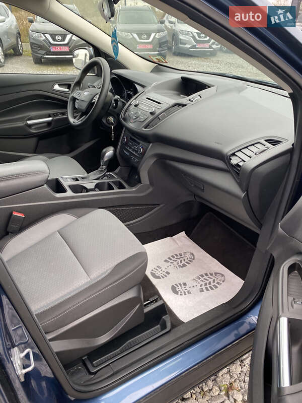 Позашляховик / Кросовер Ford Escape 2018 в Львові