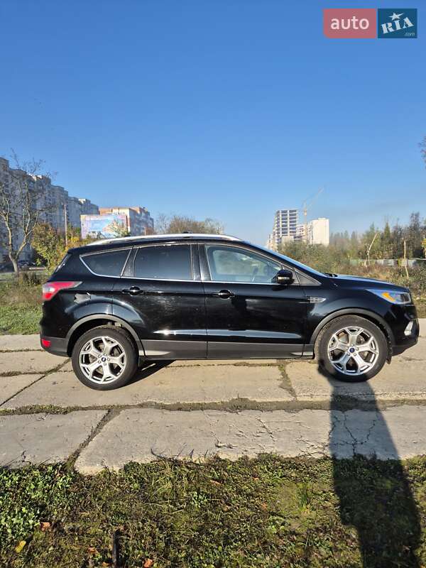 Позашляховик / Кросовер Ford Escape 2016 в Хмельницькому