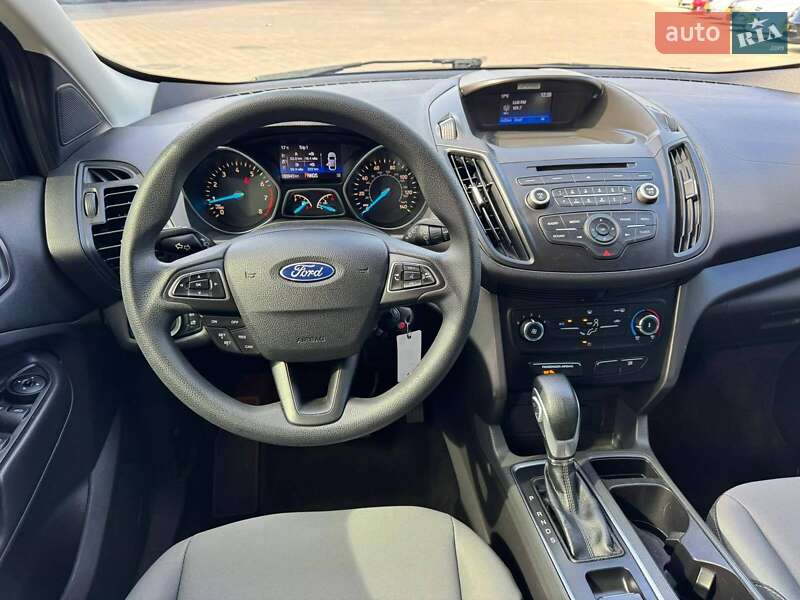 Внедорожник / Кроссовер Ford Escape 2016 в Кременчуге