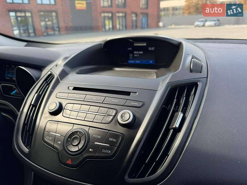 Внедорожник / Кроссовер Ford Escape 2016 в Кременчуге