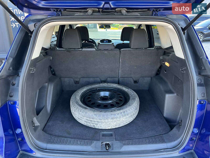 Позашляховик / Кросовер Ford Escape 2015 в Львові фото 32 Позашляховик / Кросовер Ford Escape 2015 в Львові