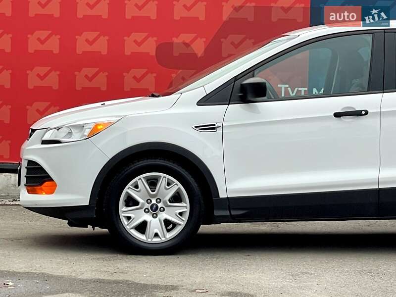 Внедорожник / Кроссовер Ford Escape 2015 в Киеве