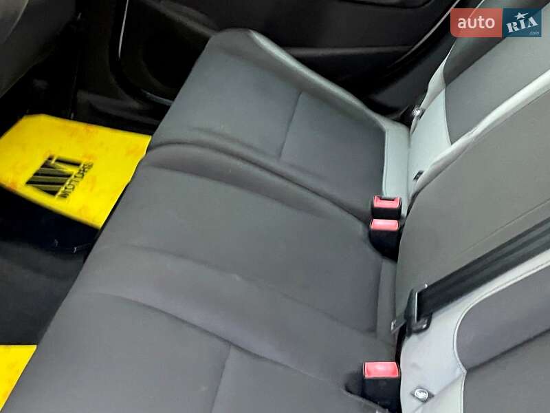 Внедорожник / Кроссовер Ford Escape 2015 в Киеве