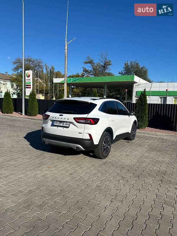 Внедорожник / Кроссовер Ford Escape 2023 в Одессе