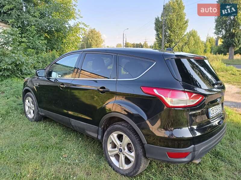 Внедорожник / Кроссовер Ford Escape 2015 в Чернигове