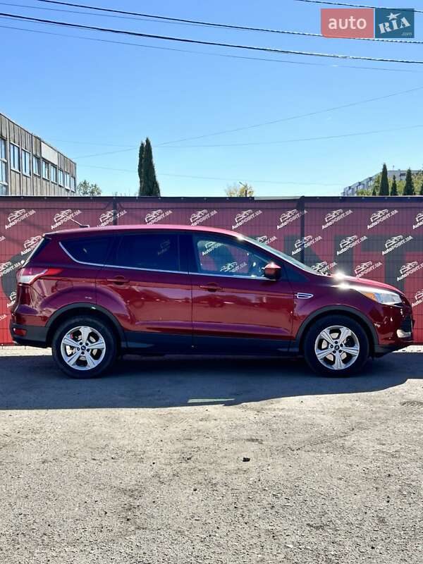 Внедорожник / Кроссовер Ford Escape 2015 в Сумах