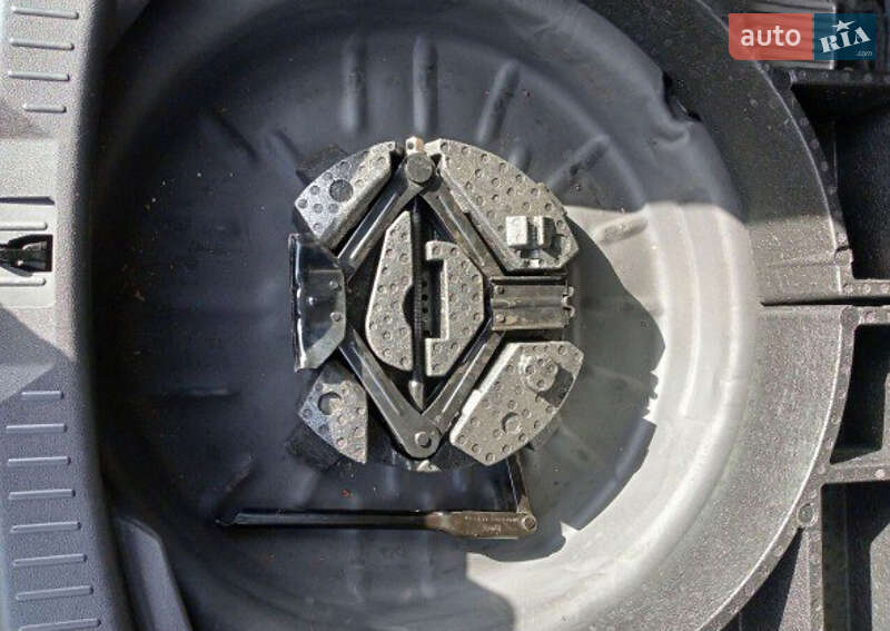 Внедорожник / Кроссовер Ford Escape 2015 в Николаеве