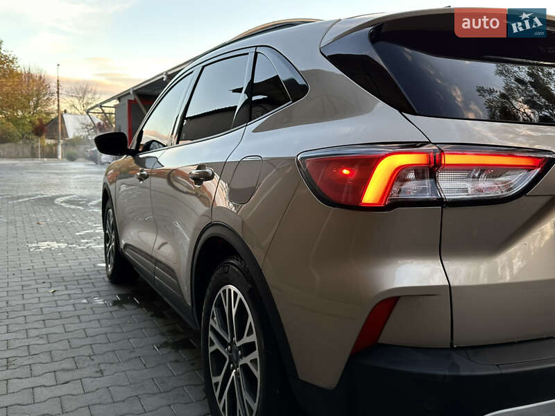 Позашляховик / Кросовер Ford Escape 2020 в Києві фото 13 Позашляховик / Кросовер Ford Escape 2020 в Києві