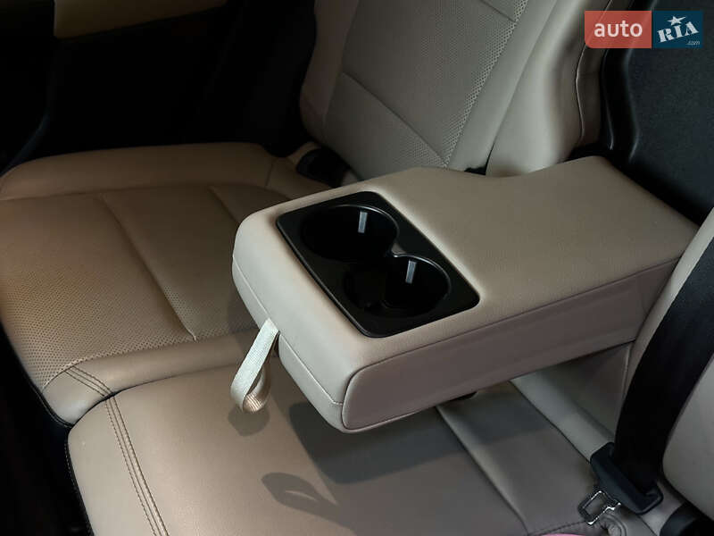 Позашляховик / Кросовер Ford Escape 2020 в Києві фото 45 Позашляховик / Кросовер Ford Escape 2020 в Києві