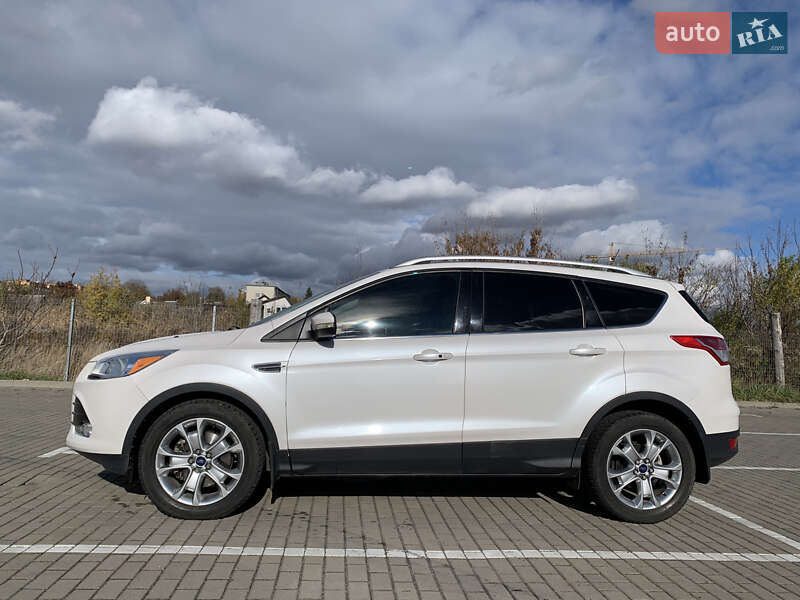 Внедорожник / Кроссовер Ford Escape 2015 в Дубно