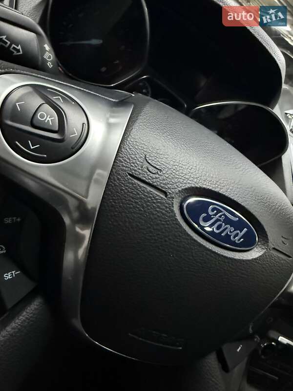 Внедорожник / Кроссовер Ford Escape 2015 в Киеве фото 70 Внедорожник / Кроссовер Ford Escape 2015 в Киеве