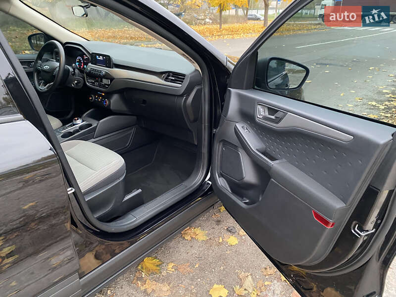 Позашляховик / Кросовер Ford Escape 2019 в Києві