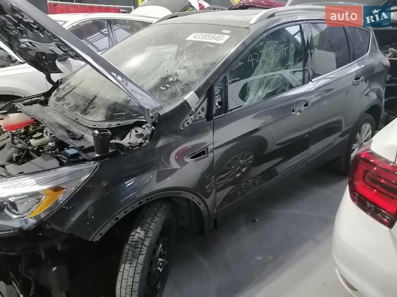 Внедорожник / Кроссовер Ford Escape 2016 в Киеве фото 5 Внедорожник / Кроссовер Ford Escape 2016 в Киеве