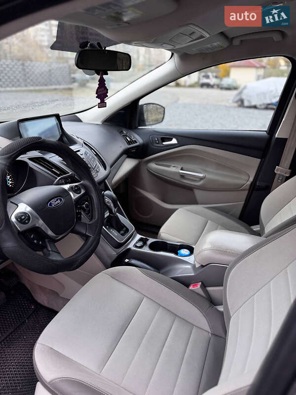 Позашляховик / Кросовер Ford Escape 2012 в Києві